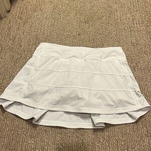 Lululemon tennis skirt white size 4